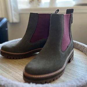 *NWOT* Timberland Courmayeur Valley Cheslsea Boots